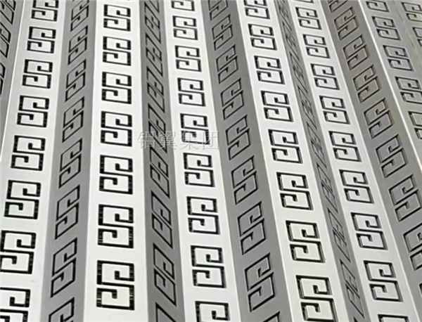 4S店沖孔鋁板門頭